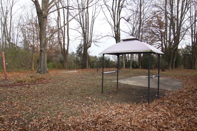 Building Photo - 2 Bedroom Home for rent in St. B Area!