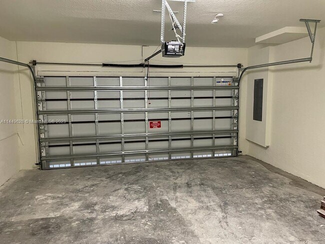 Foto del edificio - 4657 NW 83rd Pky