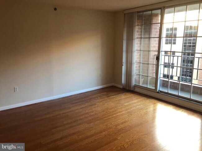 Foto del edificio - 1230 23rd St NW