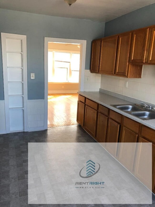 Foto del edificio - 4645 N Elston Ave