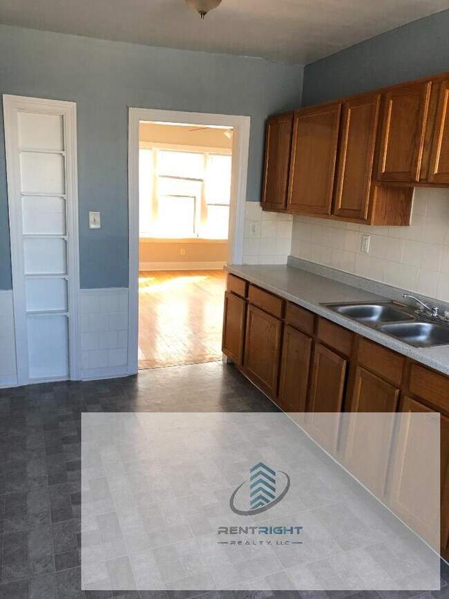 Foto del edificio - 4645 N Elston Ave