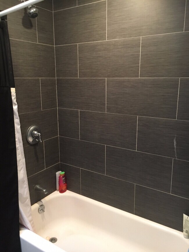 Foto del edificio - 10 Greylock Rd