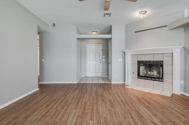 Building Photo - 1717 Briarcreek