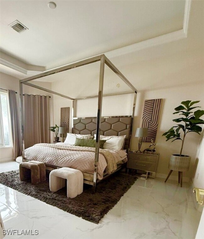 Foto del edificio - 4463 E Riverside Dr