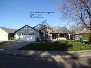 Building Photo - 612 W 6th Ave