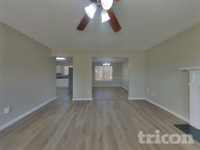 Building Photo - 4250 Donna Way