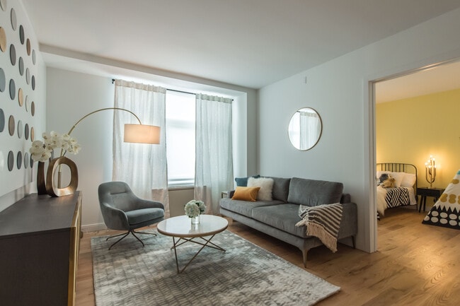 Interior Photo - The Vitagraph