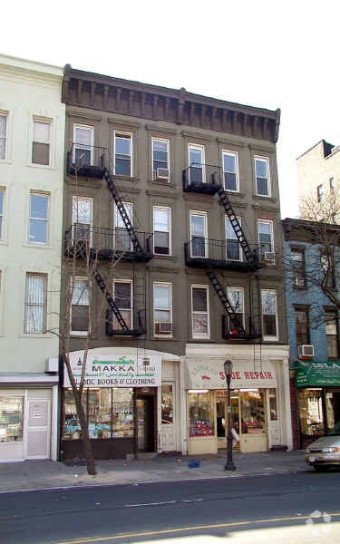Foto principal - 562 Atlantic Ave