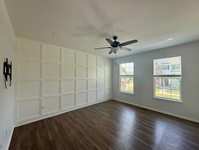 Foto del edificio - 189 Lakeshore Dr