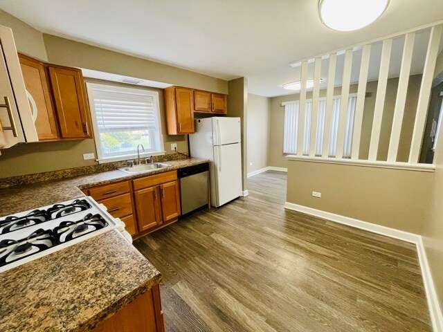 Building Photo - 730 Beau Ct