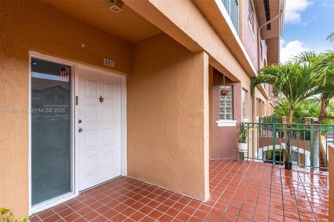 Foto del edificio - 10018 Hammocks Blvd