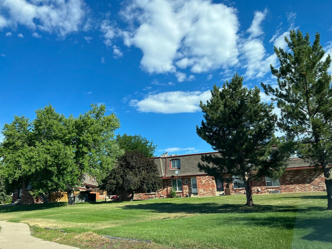 1113 E 10th Ave, Broomfield, CO 80020 Townhome Rentals in Broomfield