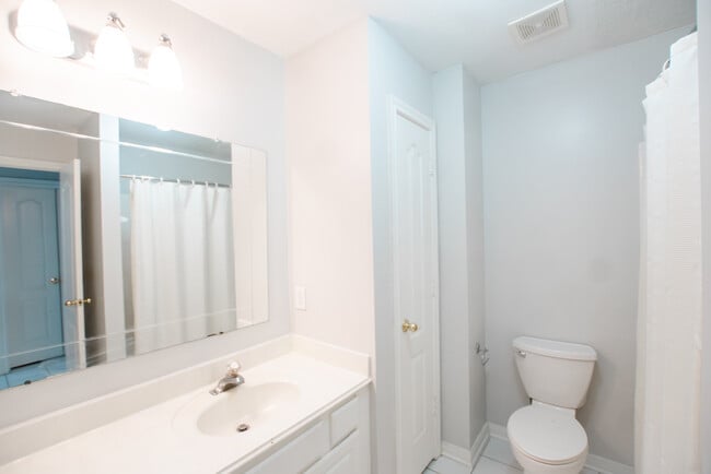 Foto del edificio - 1722 Red Oak Terrace