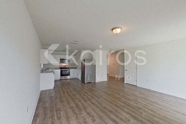 Building Photo - 158 Snedeker St