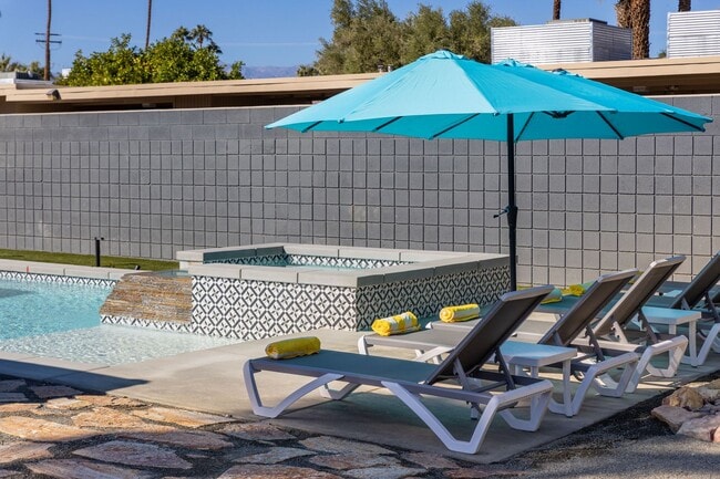 Building Photo - Desert Xscape - Pool, Jacuzzi, and Pet Fri...