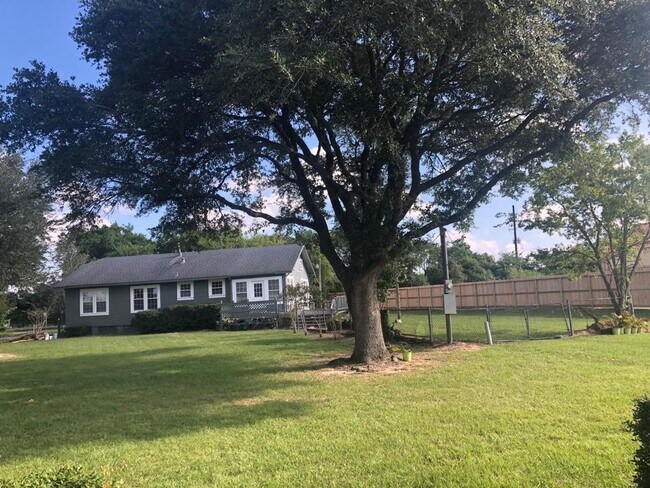 Building Photo - 24807 Botkins Rd