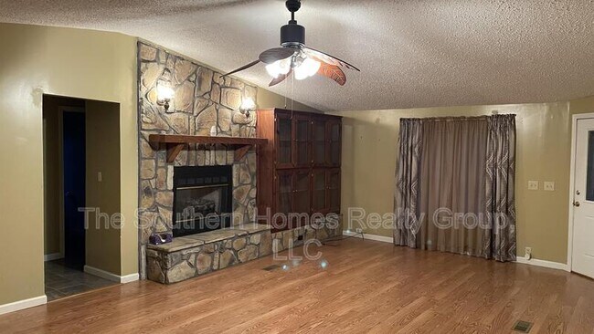 Foto del edificio - 528 County Rd 119