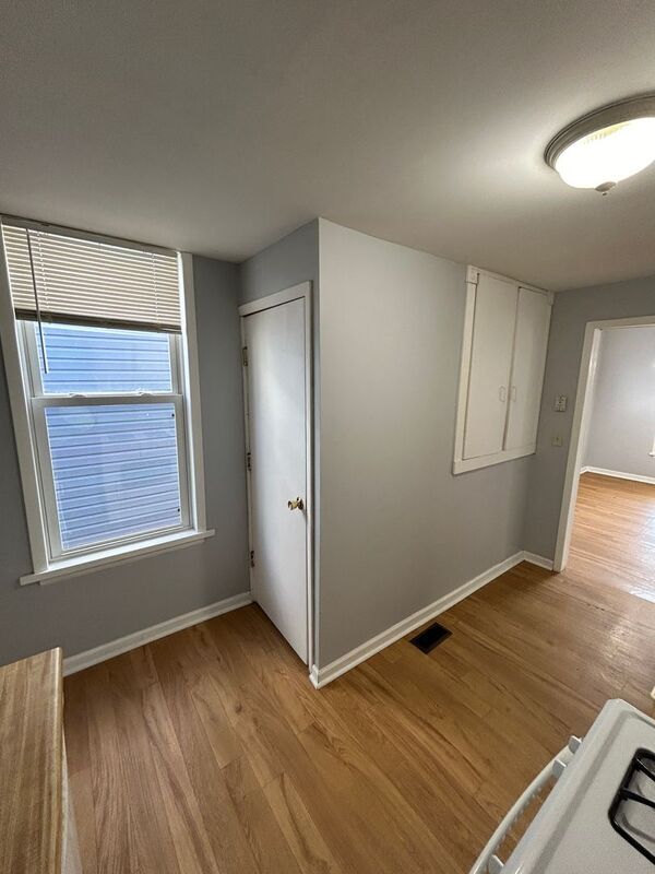 Foto del edificio - 6507 Chamberlain Ave