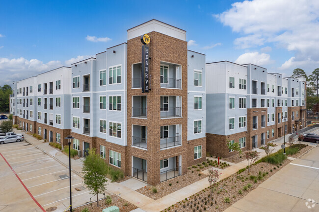 Building Photo - Reserve at Woodland Lakes