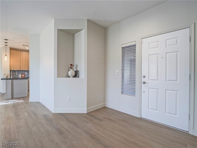 Foto del edificio - 1510 Fieldbrook St