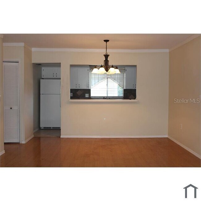 Building Photo - 8605 Champlain Ct