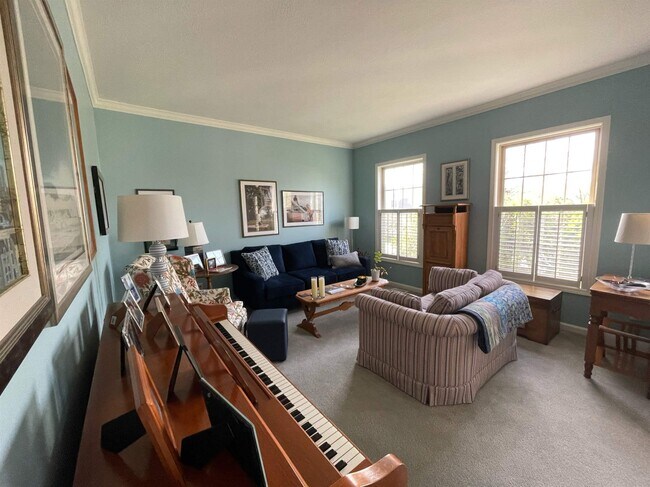 Foto del edificio - 3119 E Kensington Park Dr