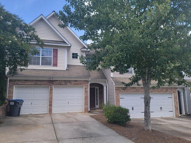 Foto del edificio - Peaceful 2-Story Townhome - Soothing sound...