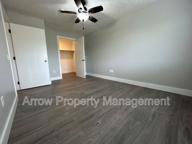 Foto del edificio - 940 27th St