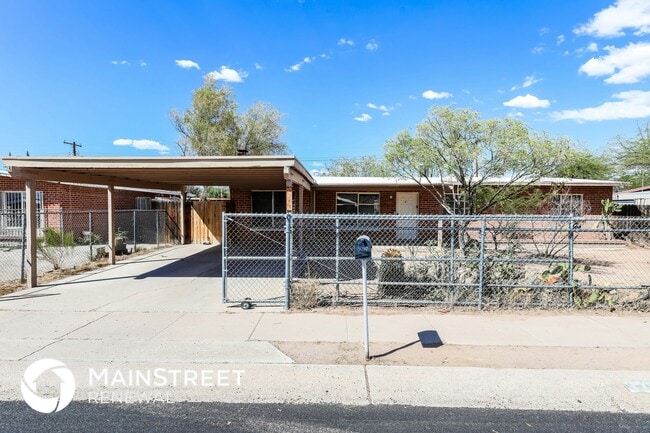 Building Photo - 3743 E Helena Stravenue