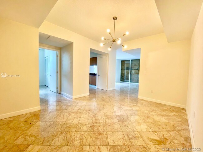 Foto del edificio - 5970 Indian Creek Dr