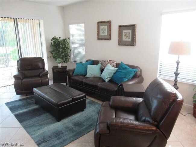 Building Photo - 10073 Montevina Dr