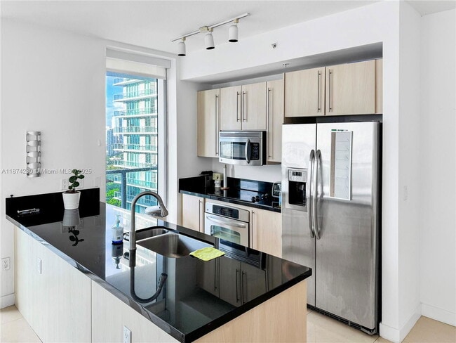 Foto del edificio - 1111 SW 1st Ave