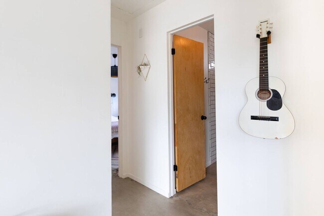 Foto del edificio - COMING SOON Beautiful 3-Bedroom, 2-Bath Home in Joshua Tree fully furnished