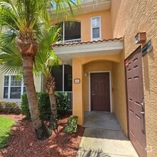 Building Photo - 12020 Villanova Dr
