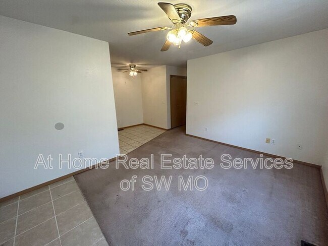 Foto del edificio - 1641 N Patterson Ave