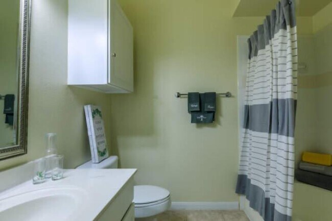 Foto del edificio - 1 bedroom in Houston TX 77089