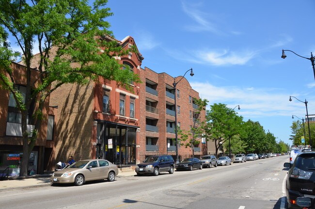 Building Photo - 1816 N. Halsted