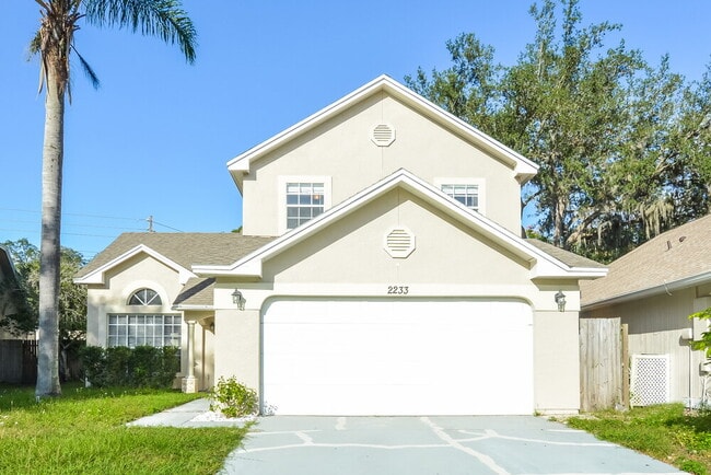 Building Photo - 2233 Grand Tree Ct