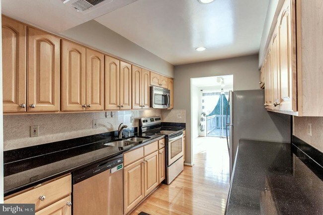 Building Photo - 7809 Old Litchfield Ln