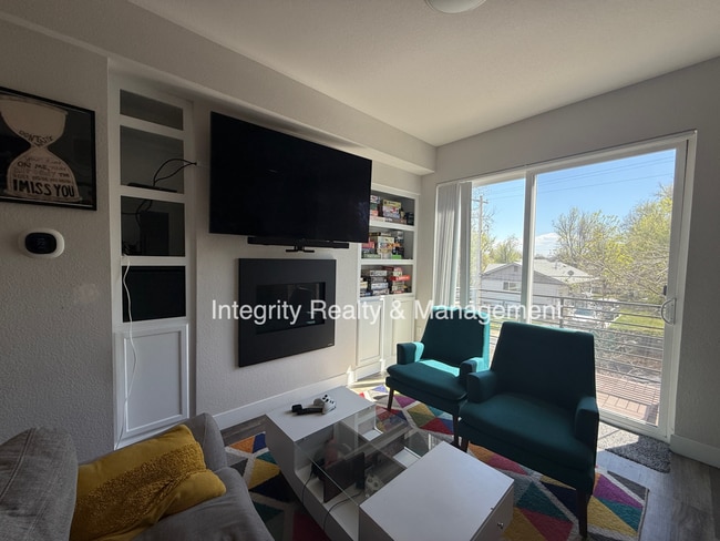 Photo - 5557 W 10th Ave House