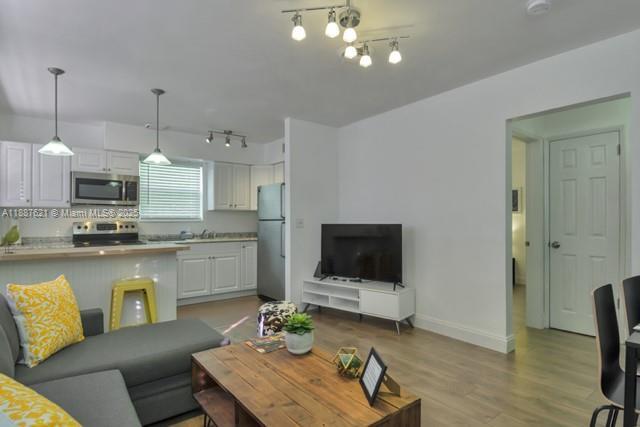 Foto principal - 1101 SW 30th St