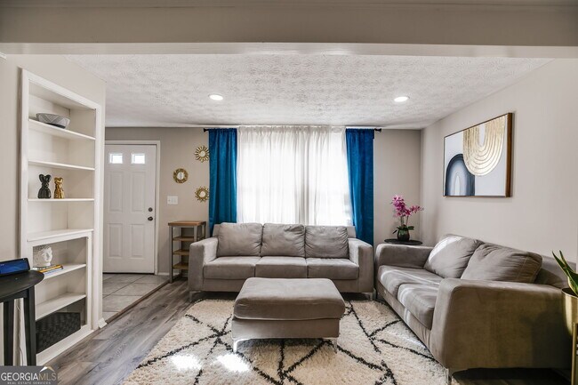 Foto del edificio - 6413 Wedgewood Trce