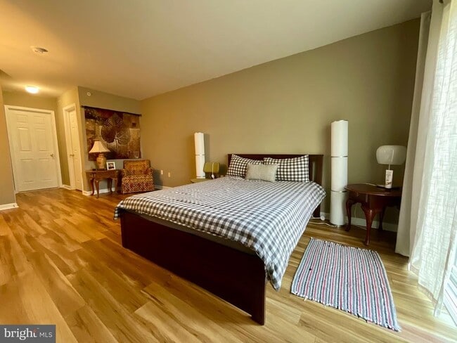 Foto del edificio - 9228 Blue Grass Rd