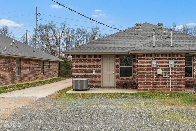 Foto del edificio - 1719 Lakeshore-A