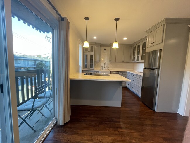 Photo - 480 E Okeefe St Apartment