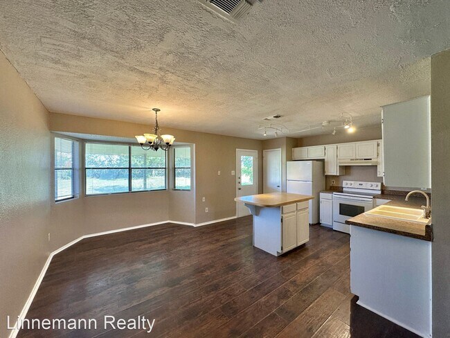 Building Photo - 3 br, 2 bath House - 5803 Dan Drive