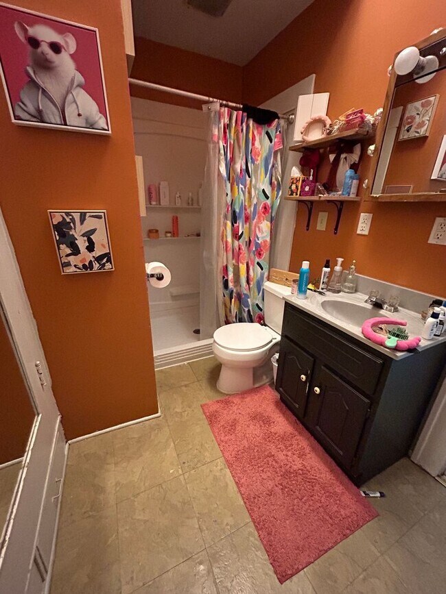 Foto del edificio - Cute 1 Bedroom 1 Bathroom Apartment