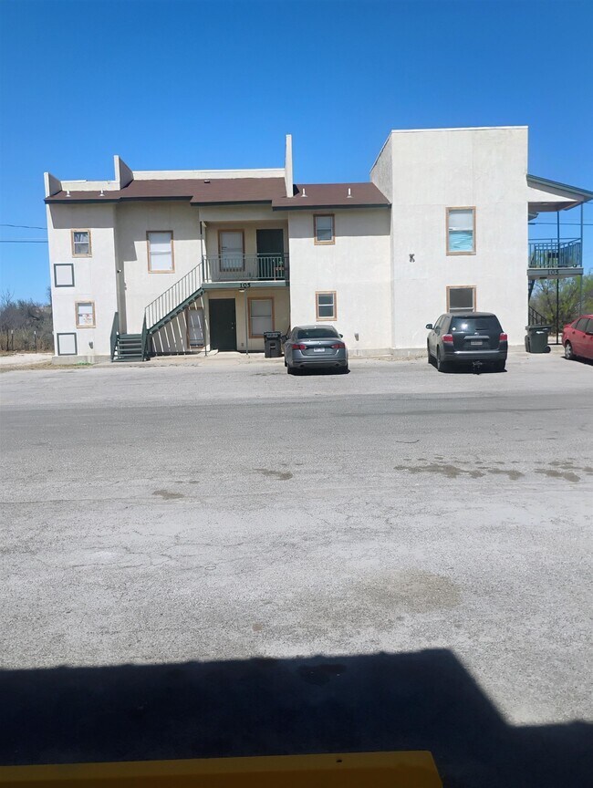 Foto del edificio - 105 Rockwell Way