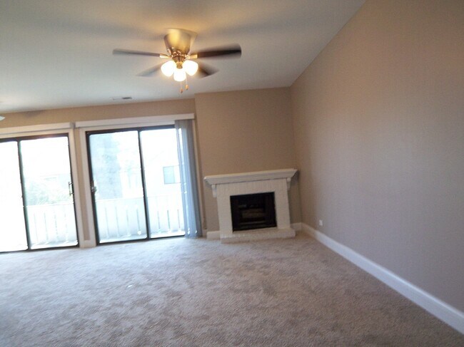 Foto del edificio - 1517 7 Pines Rd