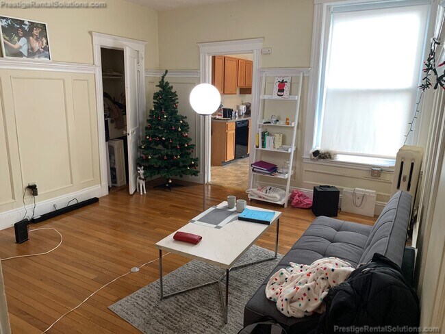 Foto del edificio - 1116 Commonwealth Ave